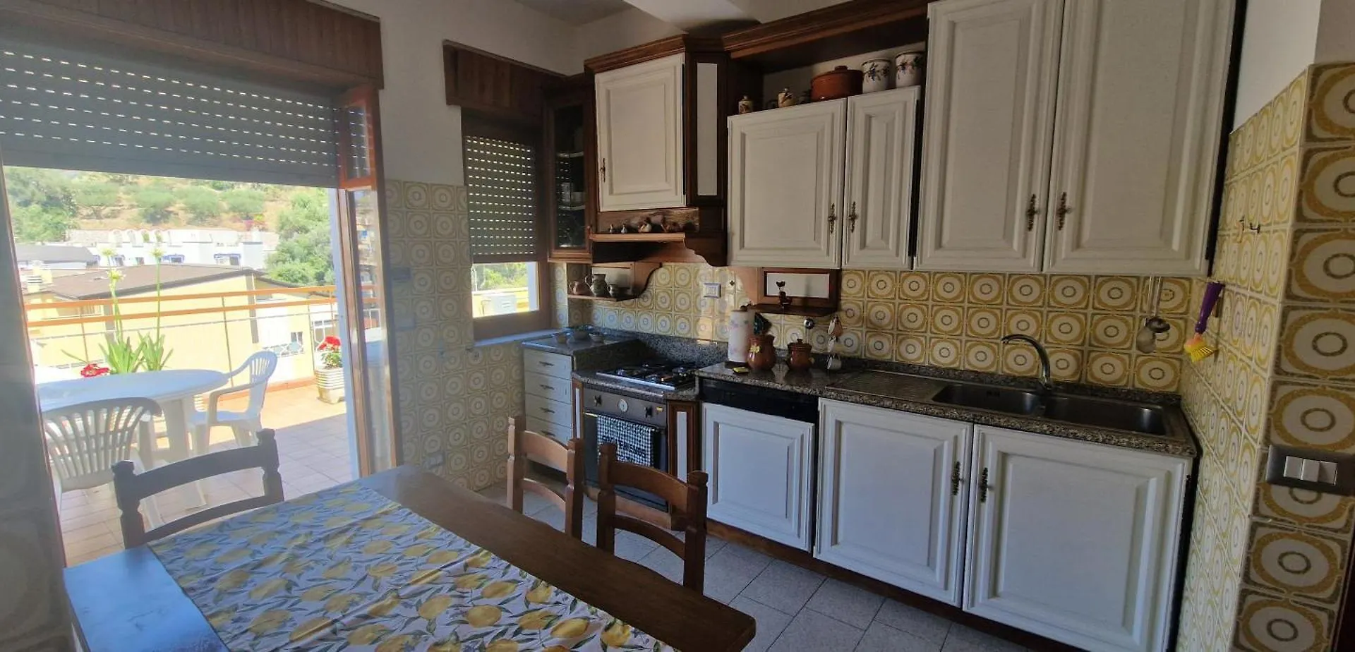 Apartamento La Terrazza Sulle Eolie Capo dʼOrlando 0*,  Italia